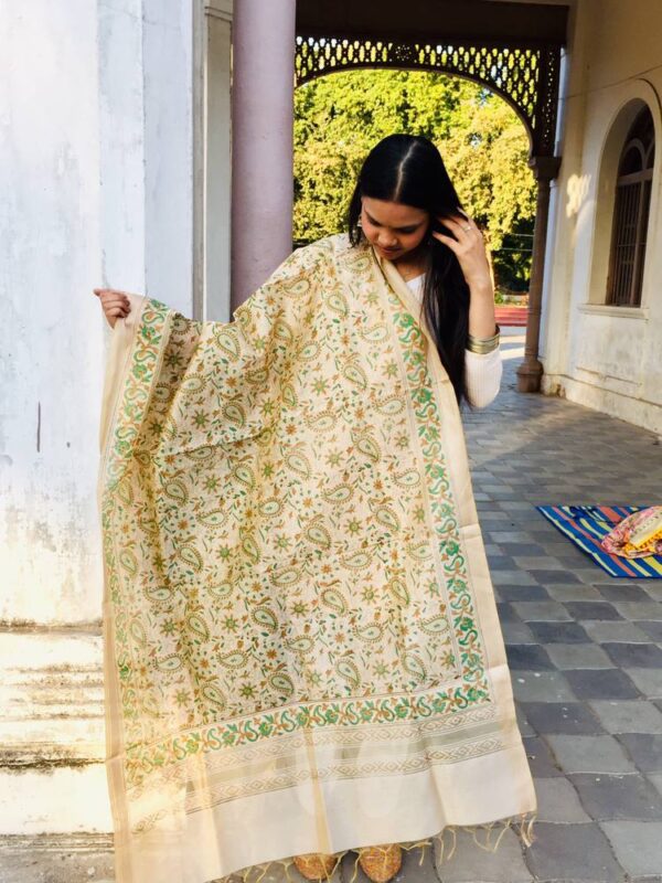 IMG1 - Handcrafted Chanderi Block Printed Dupatta – Green Paisley Charm