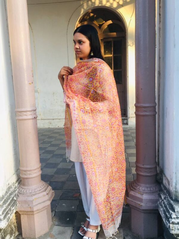 IMG1 - Handcrafted Kota Block Printed Dupatta – Peach Floral Elegance